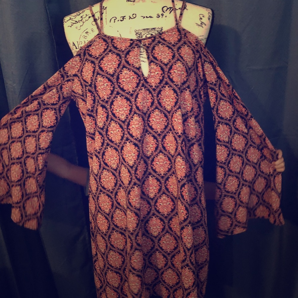 Lovemarks cold shoulder mini dress